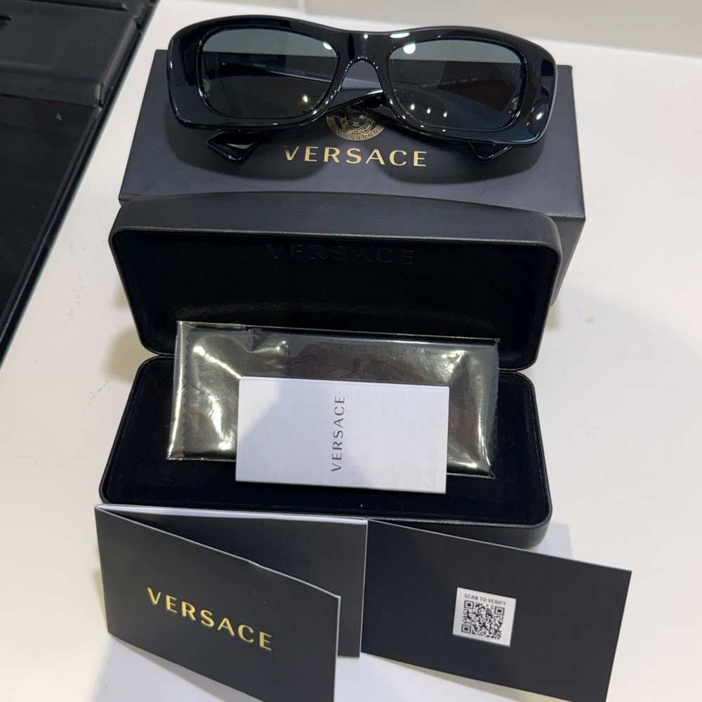Versace VE4481 Black Sunglasses - Picture 9 of 10